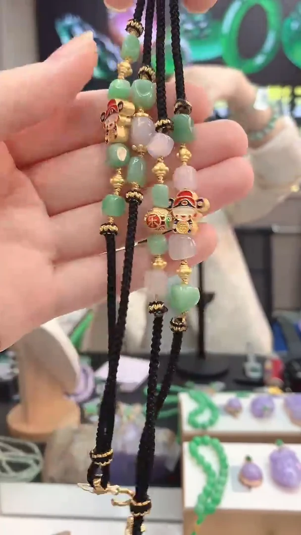 【闪购商品】翡翠颈饰银S925镶嵌赠礼盒证书 多样性发货发其一敏