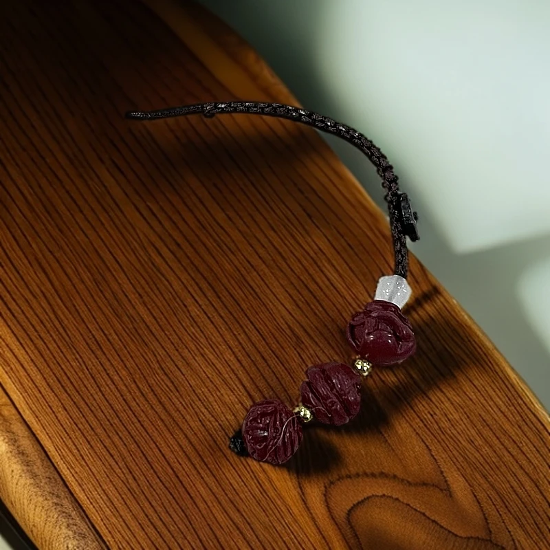 B109生肖平安扣钥匙扣挂饰编织绳单个（底色多样 发其一）