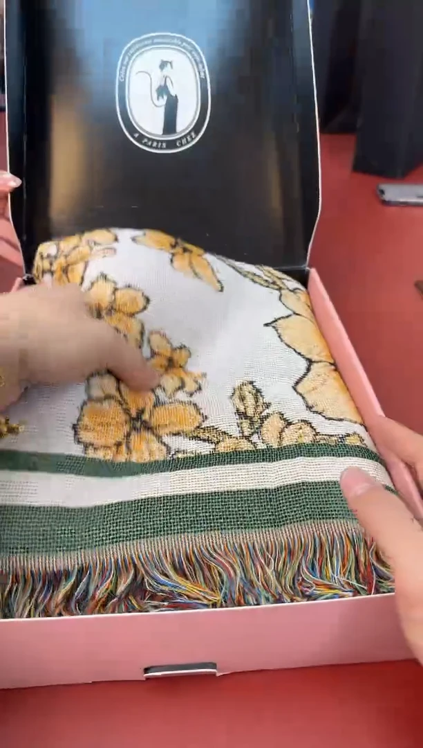 【闪购商品】瓷片新号开播全场漏@@8P33