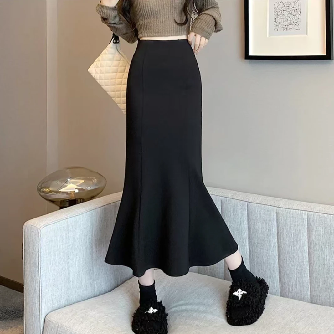 黑色鱼尾半身裙女春秋2024新款高腰包臀一步裙长款后中隐形拉链