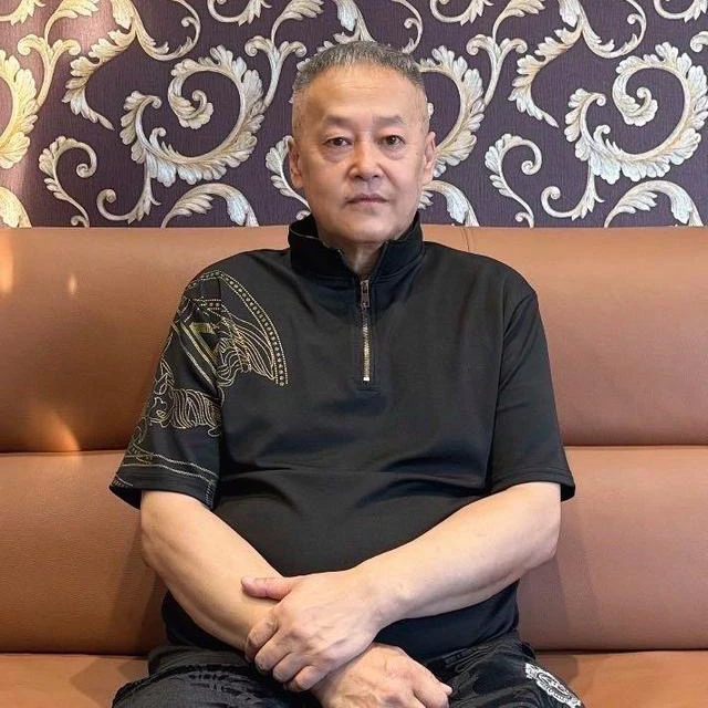 法国艺术三院士紫袍艺术家——杨风顺