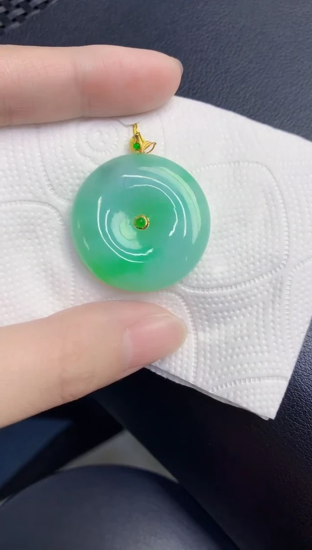 颈饰18K金镶嵌翡翠天然翡翠缅甸A货