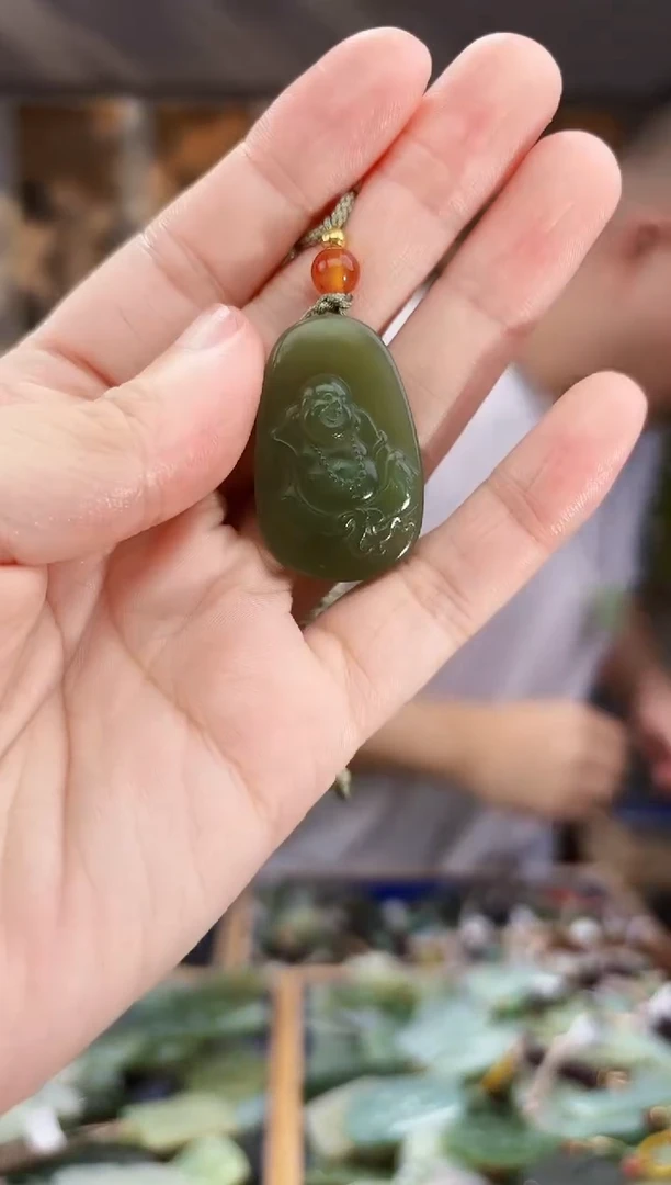 和田玉未镶嵌挂件拍一发一