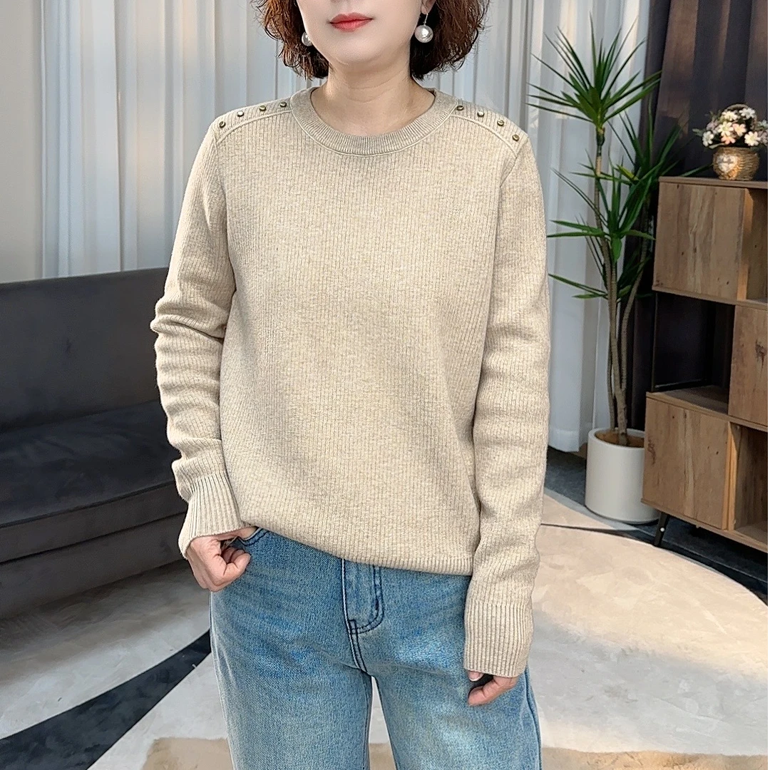 【卿她】圆领安迪绒加绒针织2025春新款肩部铆钉一体绒长袖打底毛衣