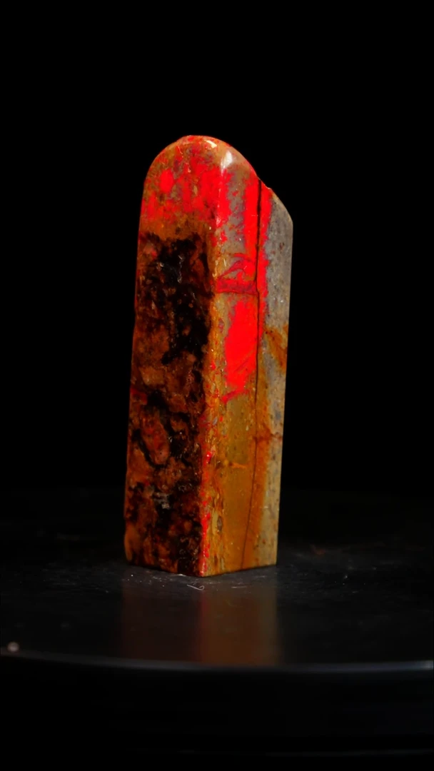 昌化石田黄鸡血石