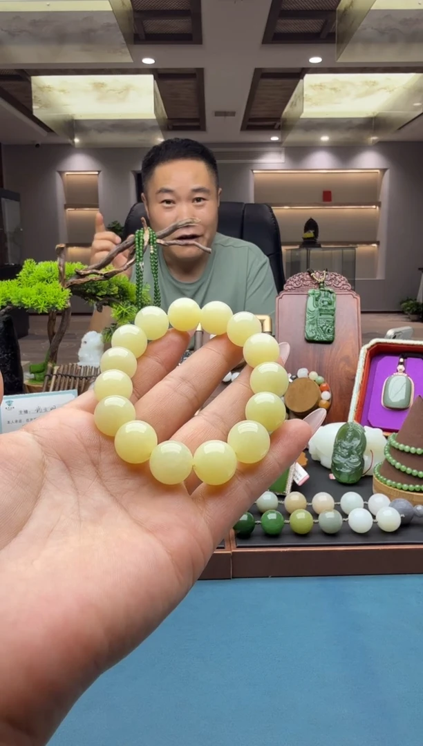 未镶嵌手串和田玉rqhk