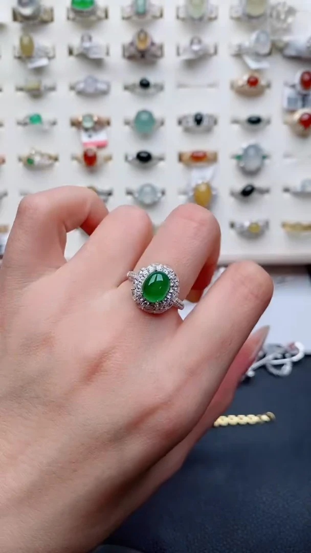 银S925镶嵌戒指翡翠....