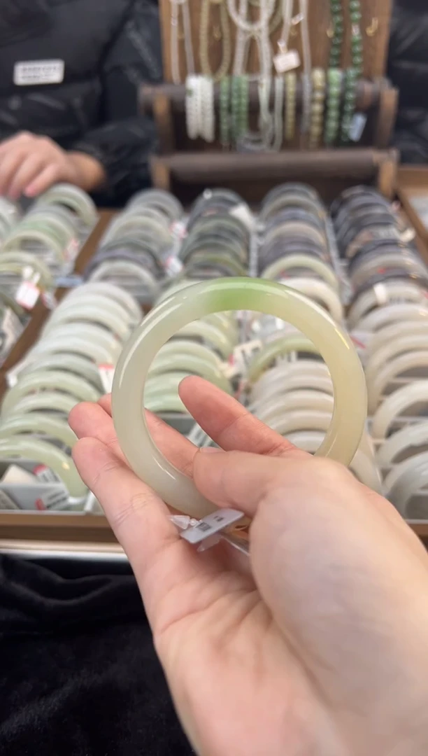 【闪购商品】和田玉吊坠(赠链)未镶嵌【大足石刻】天然和田玉手镯