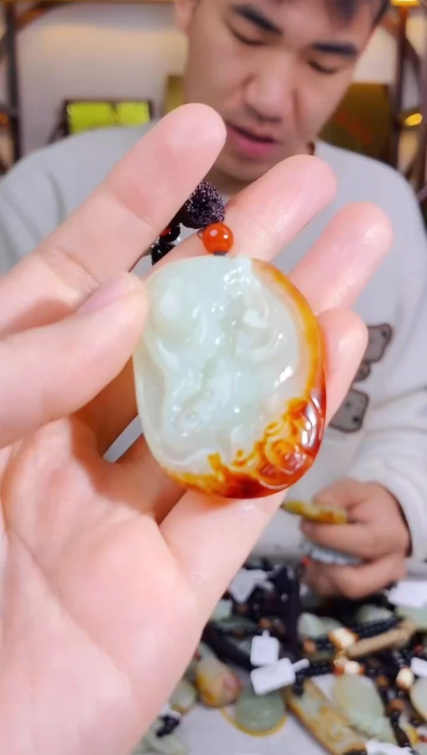 【闪购商品】和田玉颈饰未镶嵌1