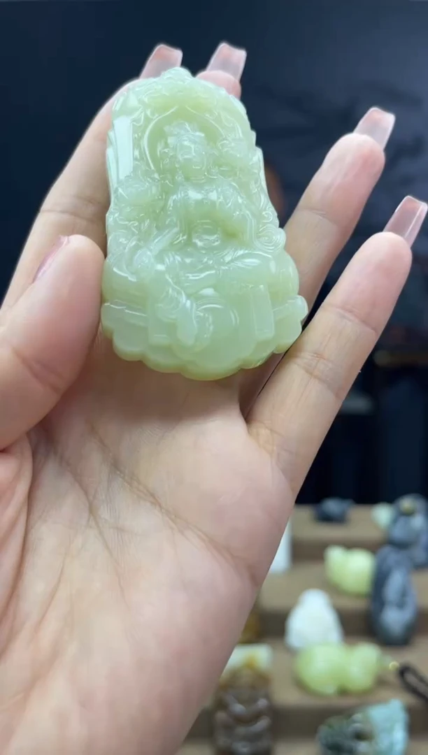 颈饰未镶嵌和田玉1