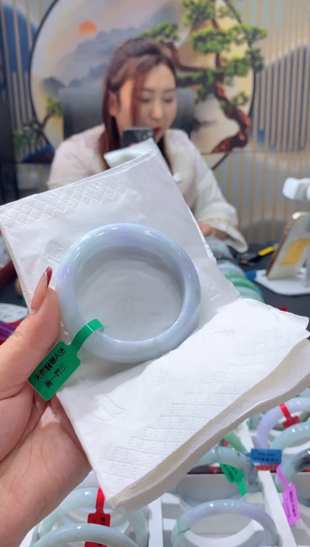 【闪购商品】翡翠手镯未镶嵌00008785