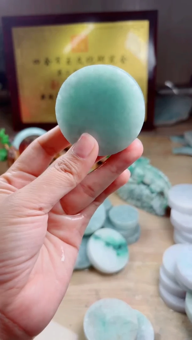 翡翠挂件未镶嵌A货曹璀355