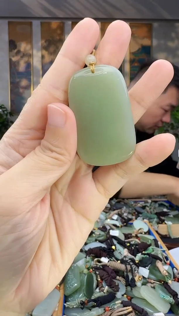 未镶嵌和田玉挂件拍一发一
