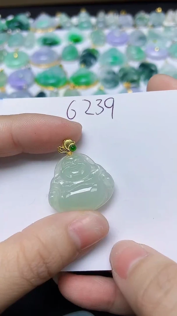 翡翠未镶嵌颈饰 天然缅甸翡翠A货