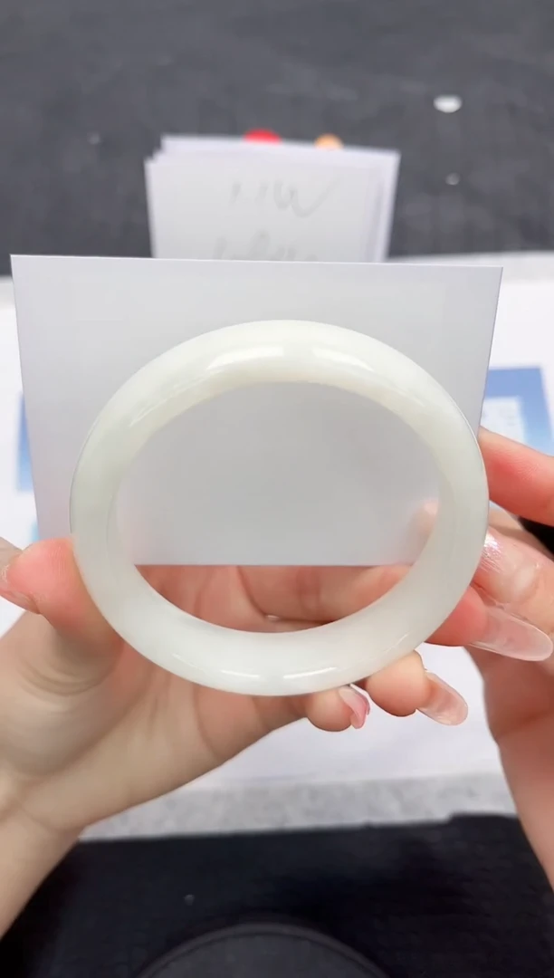 【闪购商品】和田玉手镯未镶嵌L142-58.2