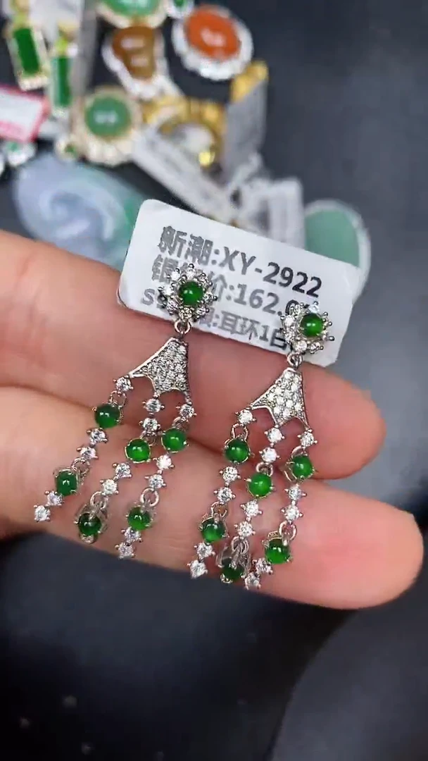 银S925镶嵌戒指翡翠1200