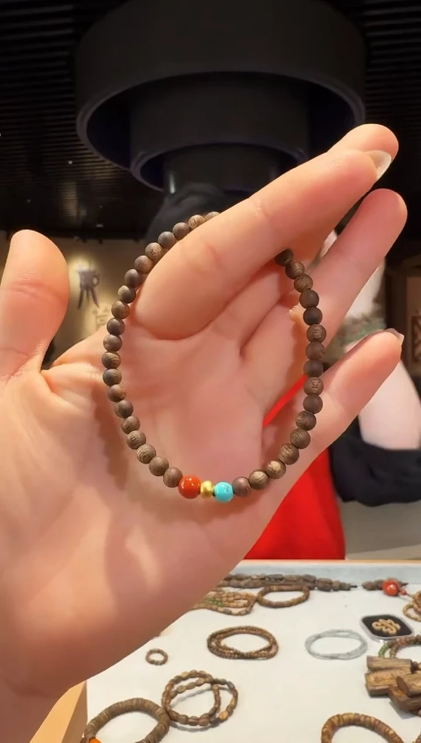 【闪购商品】沉香手串海南莺歌绿棋单圈圆珠