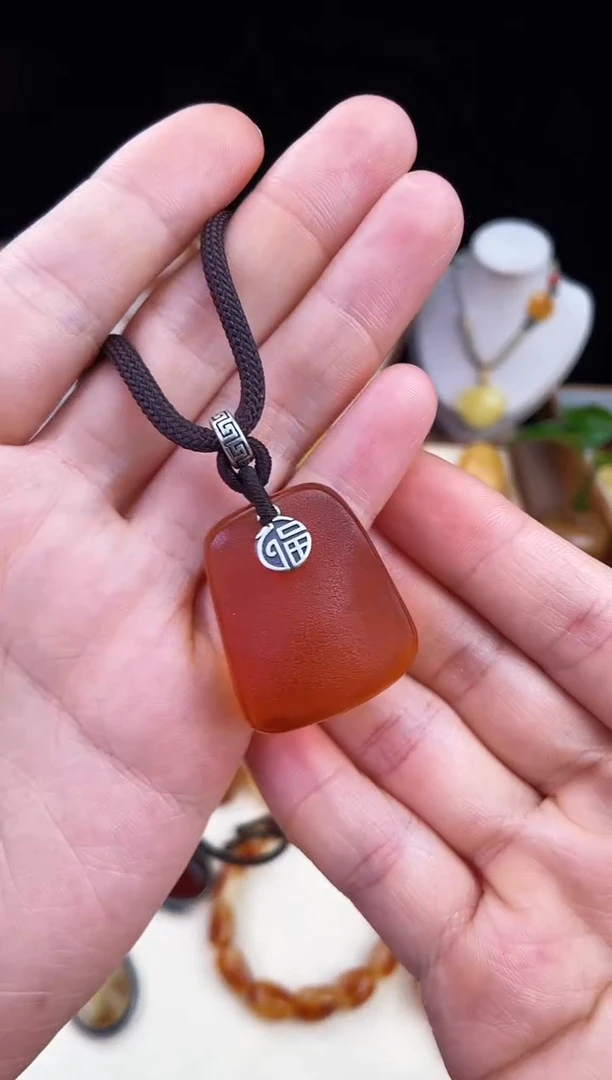 琥珀未镶嵌珠宝奇石柒月
