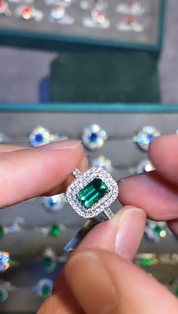 18K金镶嵌戒指祖母绿【闪购】1.1ct/七天鉴赏/极微油