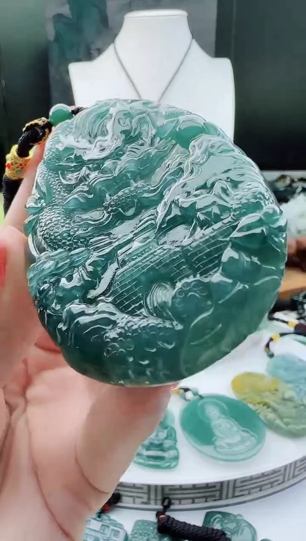 【闪购商品】翡翠颈饰未镶嵌11111111