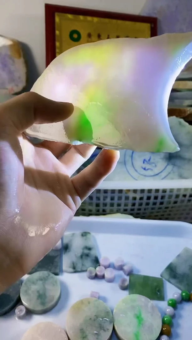 翡翠裸石纯天然A货翡翠97