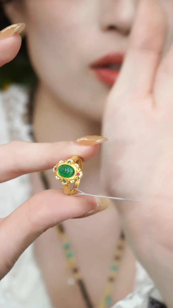 【闪购商品】翡翠戒指18K金镶嵌戒指