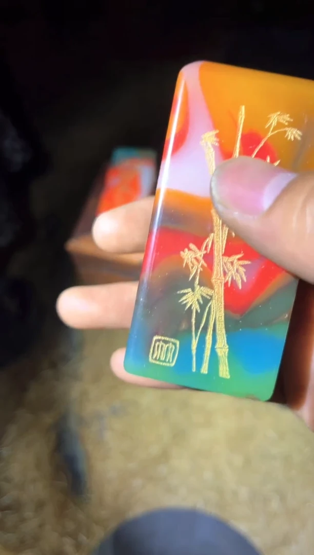 和田玉未镶嵌摆件五色印章其中一件