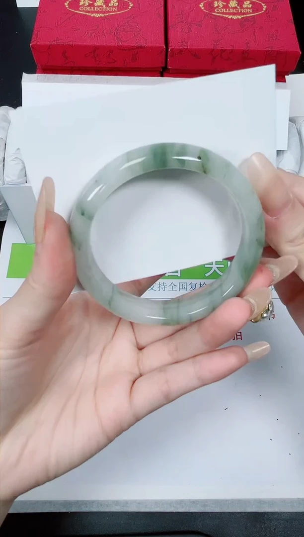 【闪购商品】石英质玉手镯未镶嵌K215-56.1