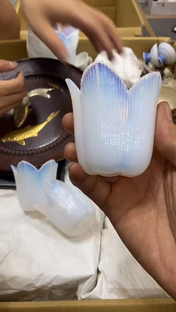 ?***?中古好后留瑕疵杯碟