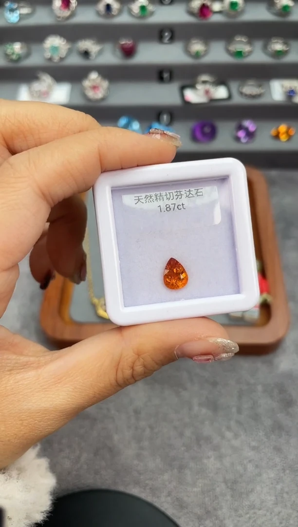 【闪购商品】石榴石（芬达石）裸石未镶嵌1.87ct