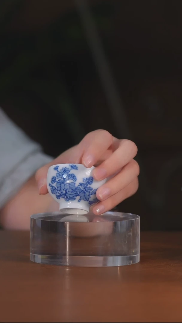 青花描银菊花单杯
