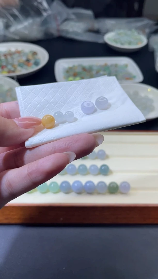 颈饰未镶嵌翡翠南**幻翡翠净货