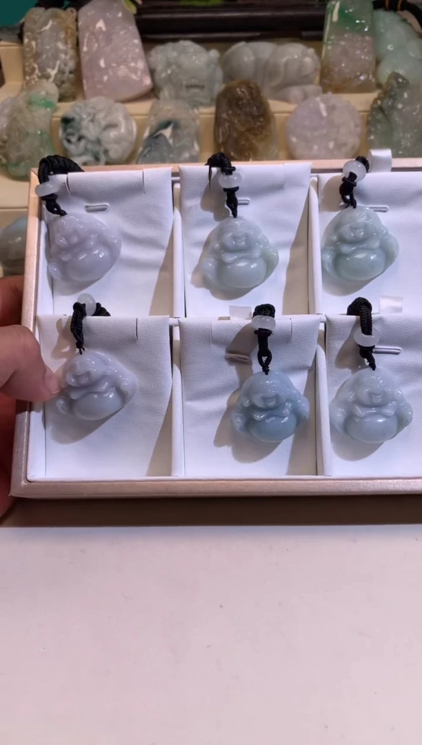 翡翠未镶嵌颈饰6/07/068多样性发其一