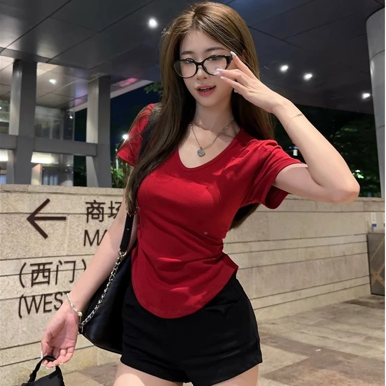 纯欲V领弧形下摆T恤女短袖夏季设计感甜辣妹掐腰褶皱显瘦正肩上衣