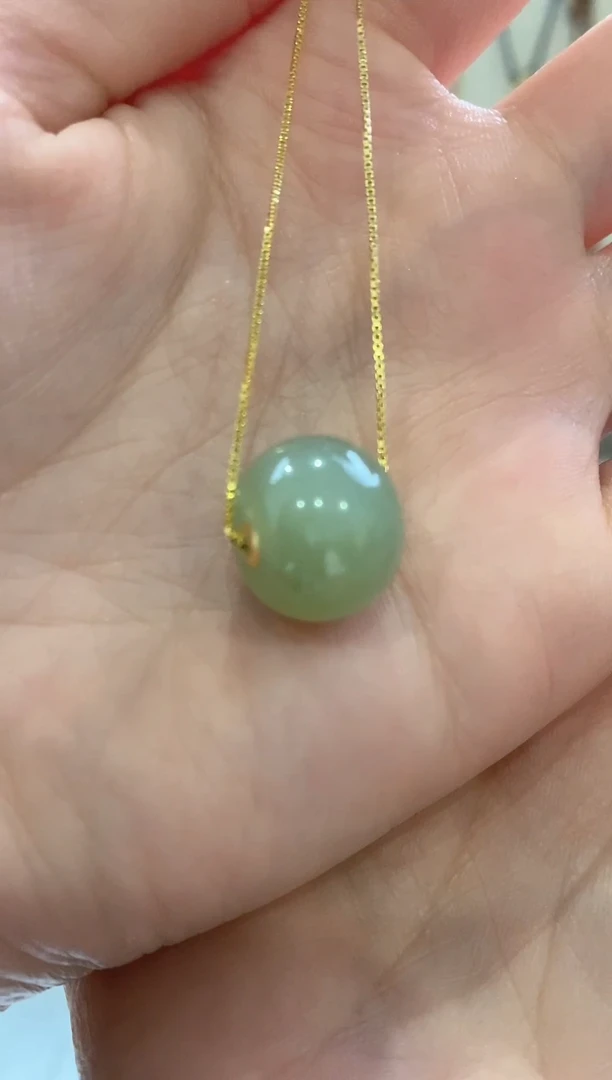 和田玉18K金镶嵌吊坠(赠链)zq