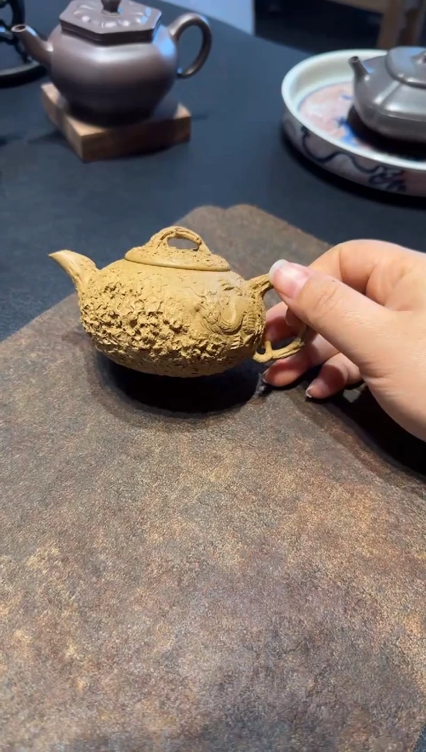 茶壶紫砂别***字隐龙供春 黄金段