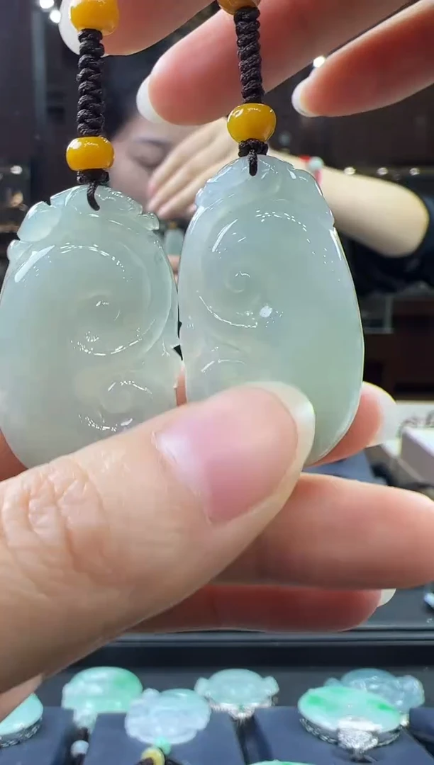 【闪购商品】翡翠挂件未镶嵌如意手机挂（多样性发其一）