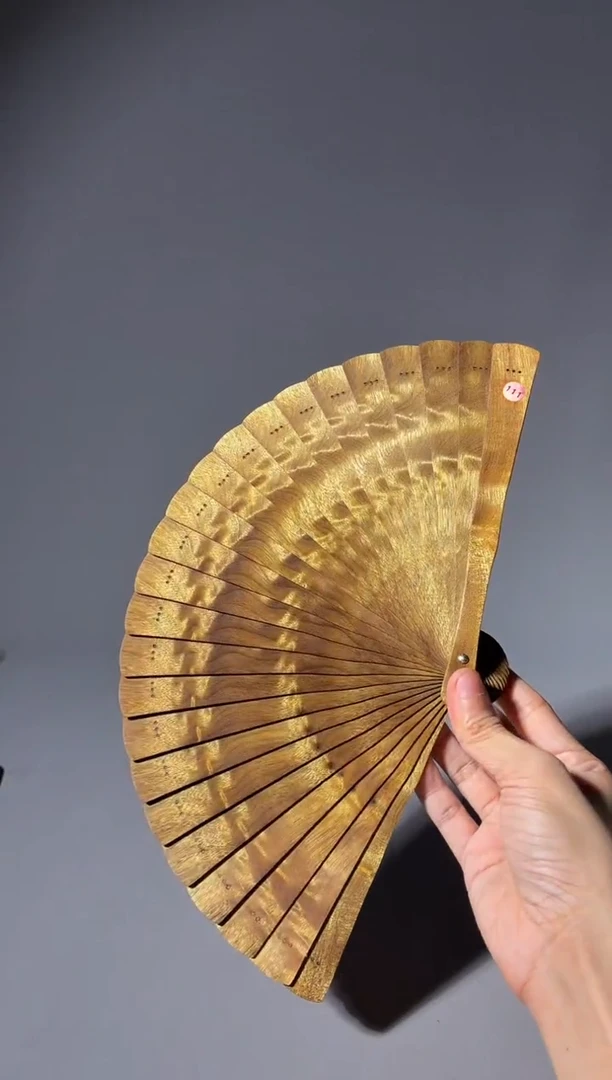 其他楠木（金丝楠）春*111号18cm小叶桢楠扇子