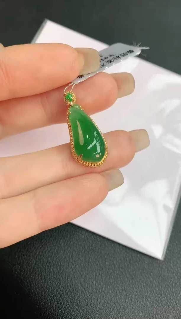 【闪购商品】翡翠颈饰18K金镶嵌赠礼盒证书 珍珍