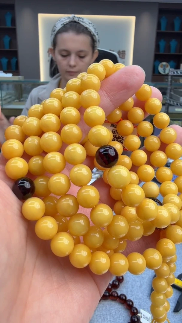 琥珀颈饰未镶嵌239秒拍号 假一罚三