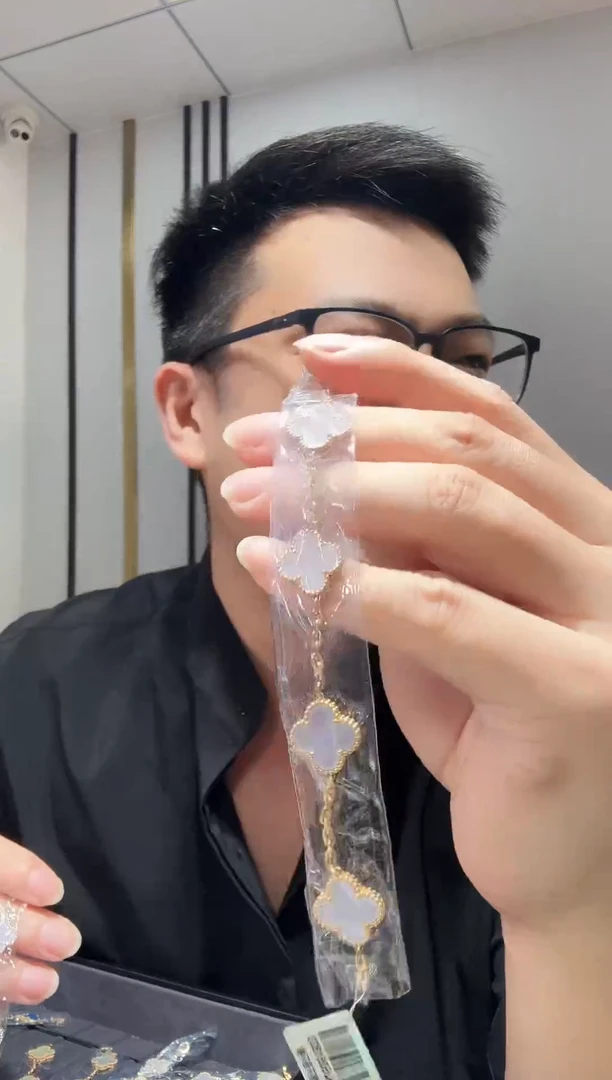 18K金镶嵌手链玛瑙/玉髓25版紫色k黄，五花手链