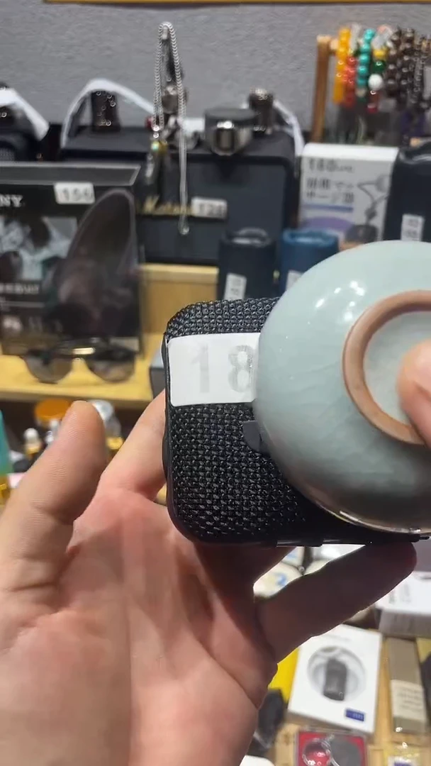瓷片闪购商品 如图所示