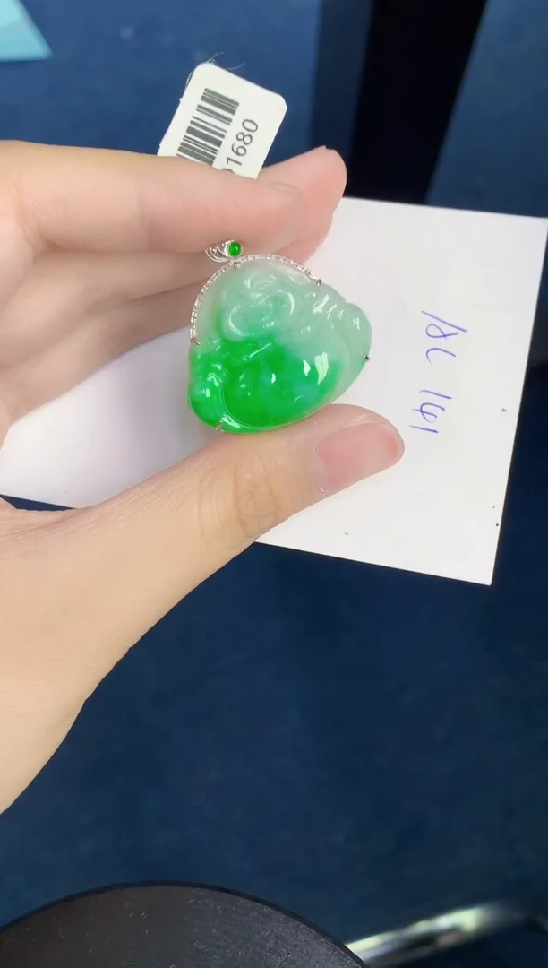 翡翠18K金镶嵌颈饰天然翡翠緬甸A貨