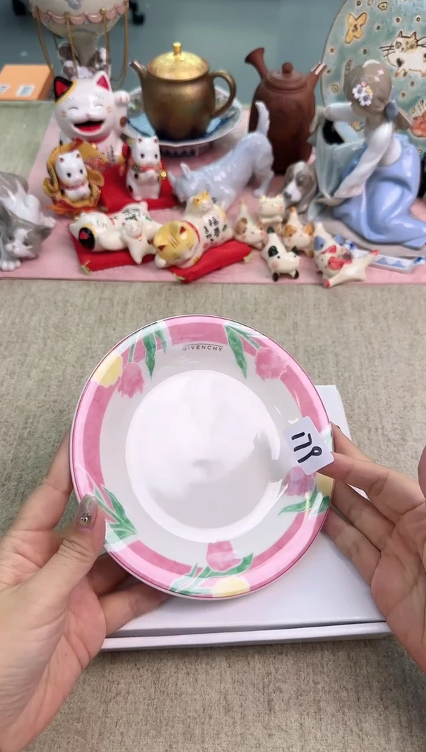 瓷片泡泡家的瓷器真好看