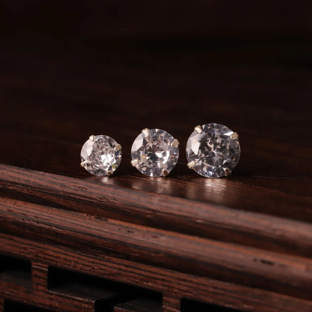 925银合成锆石耳饰 经典耳钉镶嵌轻奢原创设计简约日常日韩