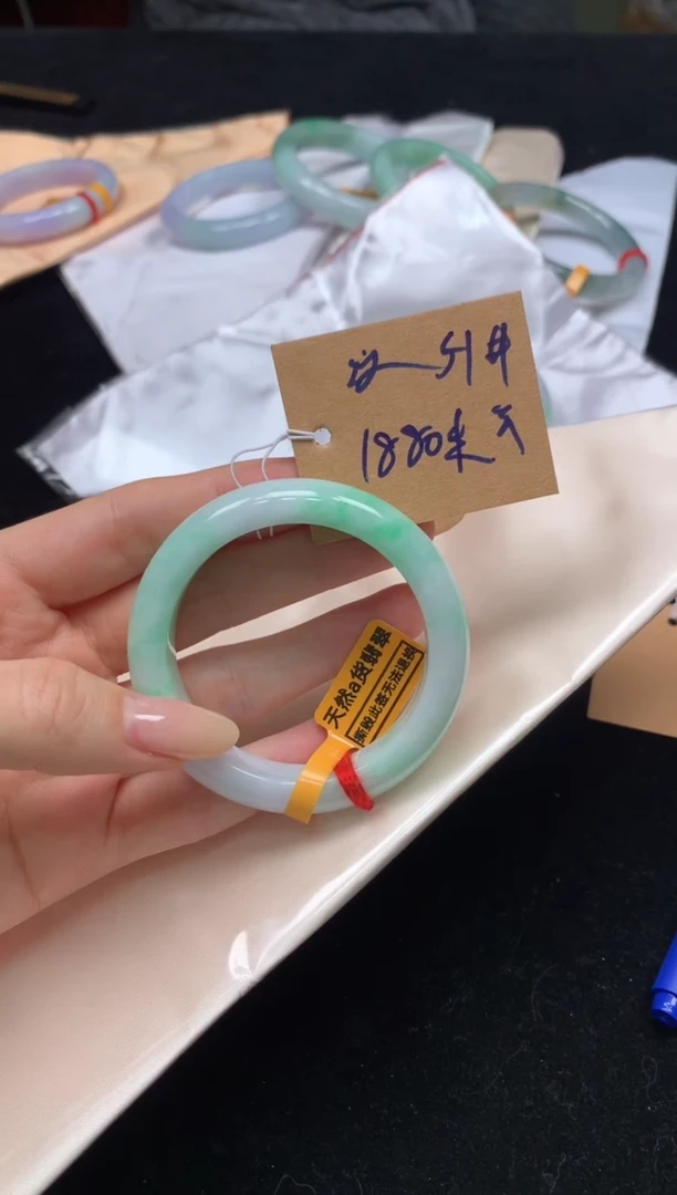 未镶嵌手镯翡翠执*天然翡翠a货