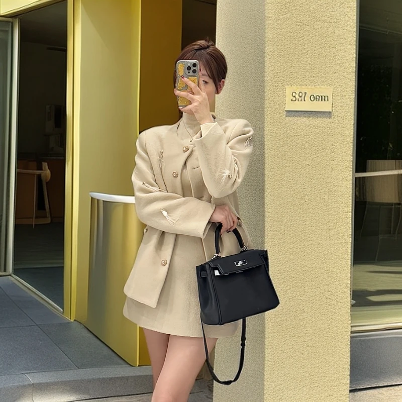 气质春秋季薄款开衫时尚秋冬温柔v领外搭毛衣针织