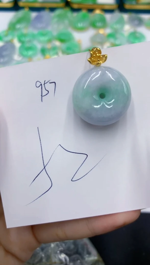 颈饰未镶嵌翡翠 翡翠