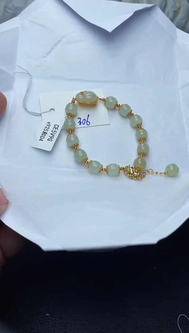 未镶嵌手镯翡翠306