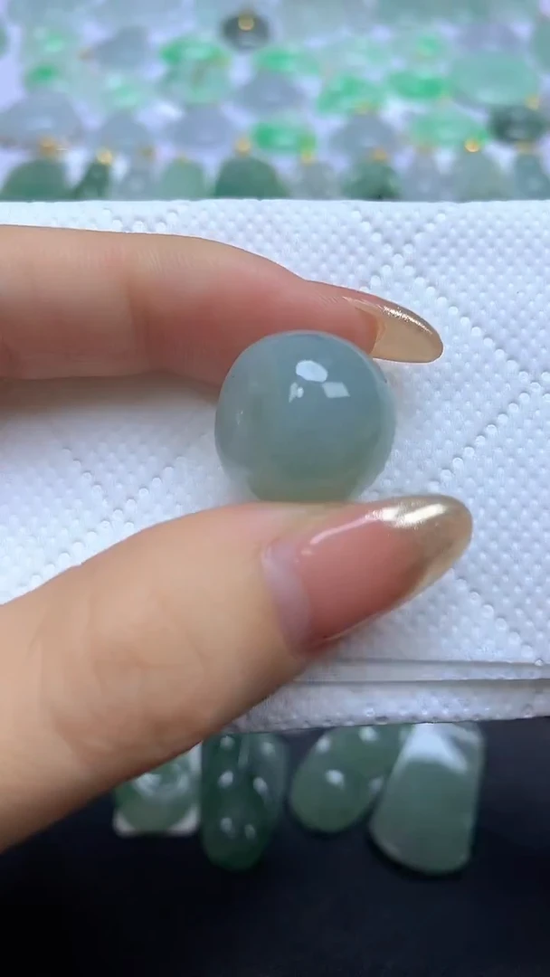 颈饰未镶嵌翡翠A货
